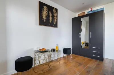 Boissons dans l'établissement Studio cosy metro saint Paul - Paris 3 - 2P