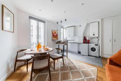 Cuisine ou kitchenette dans l'établissement Appartement Gare de reuilly - Paris 12 - 4p