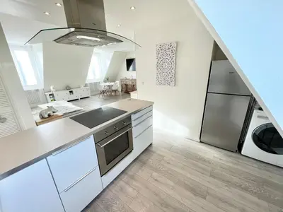 Cuisine ou kitchenette dans l'établissement Ideally located , Eiffel Tower view