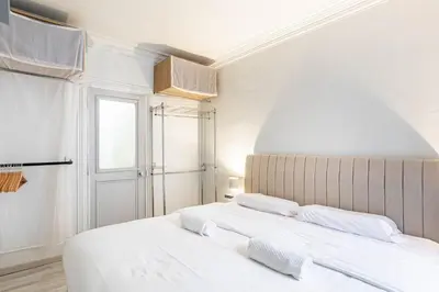 Un ou plusieurs lits dans un hébergement de l'établissement GuestReady - Charming Retreat in La Roquette