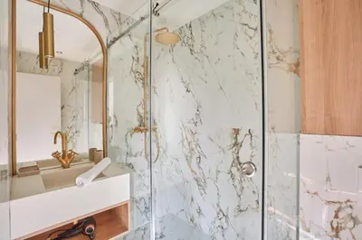 Salle de bains dans l'établissement Appart'Hôtel Lou Suites