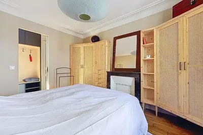 Un ou plusieurs lits dans un hébergement de l'établissement Bright apartment in Mouzaïa Paris 19th arrondissement
