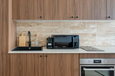 Cuisine ou kitchenette dans l'établissement Newly renovated cosy apartment for 4 in Bastille