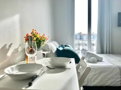 Un ou plusieurs lits dans un hébergement de l'établissement New 355 Suite Celine- Cosy Apartment Paris Center