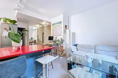 Coin salon dans l'établissement Charmant 2 pièces au cœur de Levallois