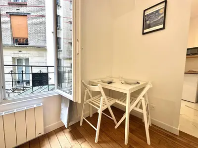 Plan de l'établissement New 411 Suite Charles- Cosy Apartment Paris Center