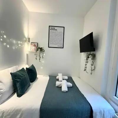 New 411 Suite Charles- Cosy Apartment Paris Center