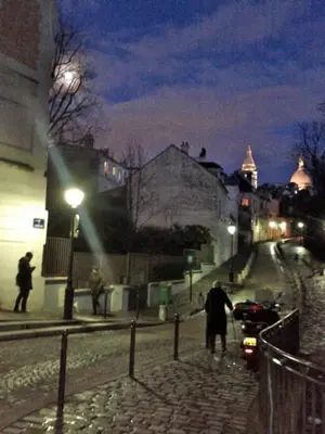 Plan de l'établissement Un nid très calme et chaleureux a Montmartre !