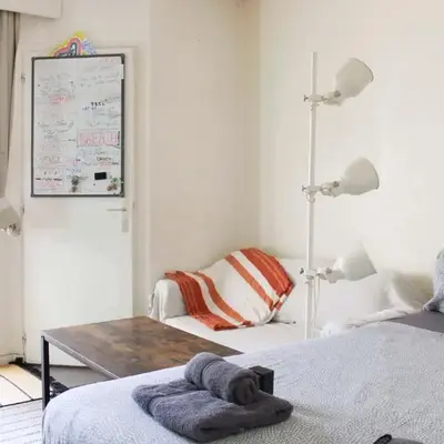 Bright Studio with Balcony Porte de Versailles