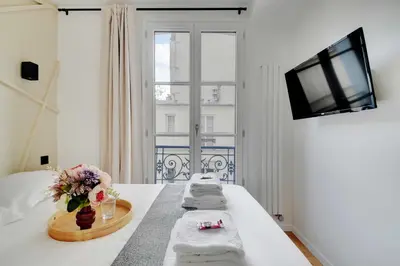 Télévision ou salle de divertissement dans l'établissement Modern Studio - 4P-1B - Gare de Lyon Bastille