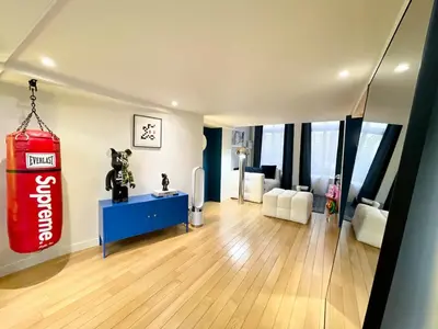Coin salon dans l'établissement Design and Artistic Loft Marais