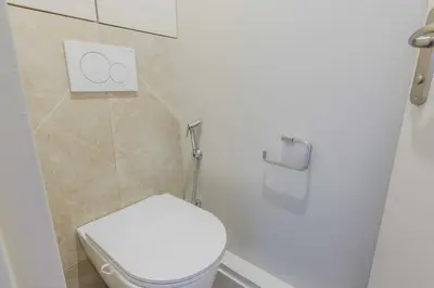 Salle de bains dans l'établissement Superbe Appartement 1BDR - 2P Porte Maillot