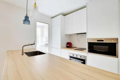 Cuisine ou kitchenette dans l'établissement Beautiful 1BDR - 2P - Dauphine - 16e arr
