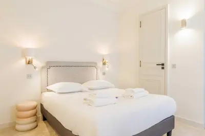 Un ou plusieurs lits dans un hébergement de l'établissement Exceptional apartment - Trocadero-16th - Mobility lease