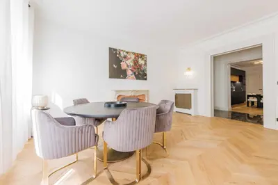 Coin salon dans l'établissement Exceptional apartment - Trocadero-16th - Mobility lease