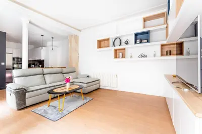 Cuisine ou kitchenette dans l'établissement Superb apartment - 2BDR - 4P - Champs-Élysées