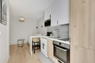 Cuisine ou kitchenette dans l'établissement Quiet studio for 2P - Oberkampf