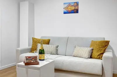 Coin salon dans l'établissement TBS 340 - Superb apartment in Paris 10