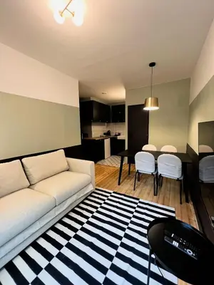 Cuisine ou kitchenette dans l'établissement Pere Lachaise Apartments