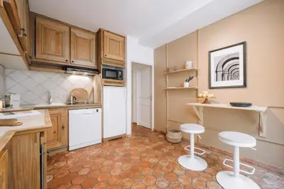 Cuisine ou kitchenette dans l'établissement Lido - 1 chambre à Saint-Germain-des-Prés