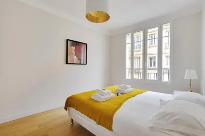 Un ou plusieurs lits dans un hébergement de l'établissement Modern apartment 1BDR - 4P à Boulogne Billancourt