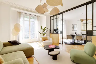 Coin salon dans l'établissement Chic & spacious 2BDR - 4P - Av Suffren TOUR EIFFEL