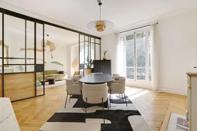 Coin salon dans l'établissement Chic & spacious 2BDR - 4P - Av Suffren TOUR EIFFEL