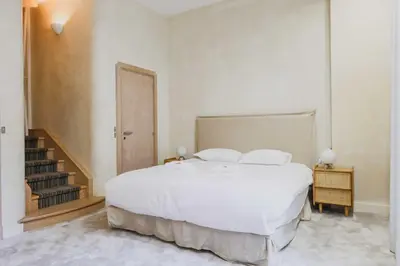 Un ou plusieurs lits dans un hébergement de l'établissement Peaceful flat - 2BD-9P - Passy-Tour Eiffel