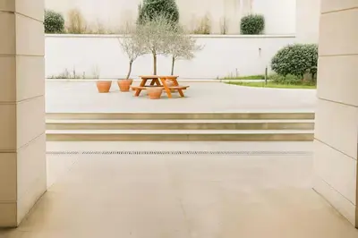 Jardin de l'établissement Close to Paris, Metro,RER, 6 People, PKG