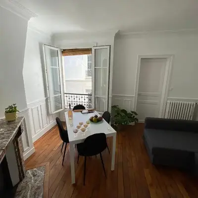 Elegant Parisian Apartment