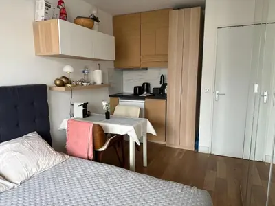 Cuisine ou kitchenette dans l'établissement Studio sympa à Paris en métro -balcon & wifi