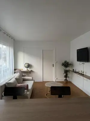 Télévision ou salle de divertissement dans l'établissement Courbevoie Apartment - HBA