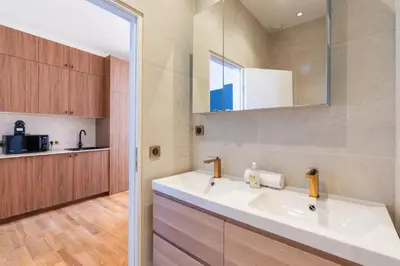 Plan de l'établissement Elegant 1BDR Paris Getaway for 4 near Bastille