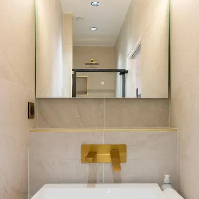 Salle de bains dans l'établissement Spacious Paris Duplex for 4 Near Bastille