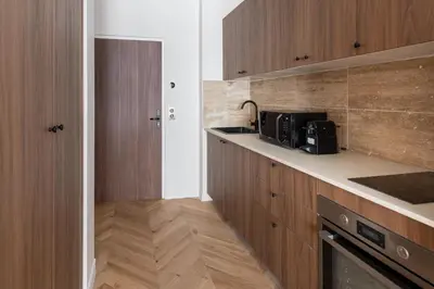 Cuisine ou kitchenette dans l'établissement Spacious Paris Duplex for 4 Near Bastille