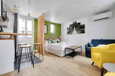 Un ou plusieurs lits dans un hébergement de l'établissement Modern studio in the heart of Paris - Residence