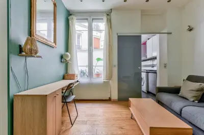 Plan de l'établissement Lovely studio 10 min walk to Montmartre & Pigalle