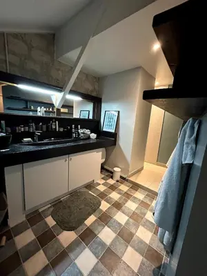 Plan de l'établissement Large architect-designed house with rooftop
