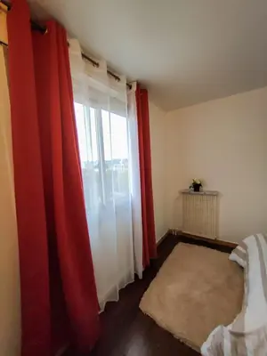 Un ou plusieurs lits dans un hébergement de l'établissement Le Balcon Victor Hugo - Clichy Paris