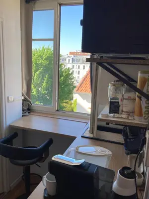 Cuisine ou kitchenette dans l'établissement Studio lumineux Montparnasse