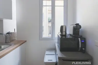 Plateau bouilloire dans l'établissement Charmant studio dans Paris 16