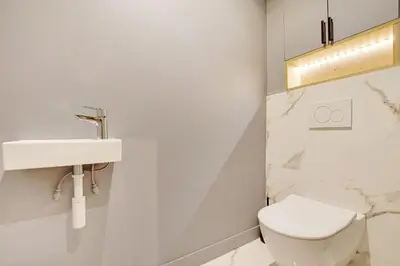 Salle de bains dans l'établissement Serene apartment - 1BR 4P - Canal St-Martin