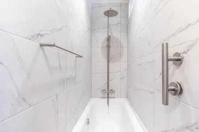 Salle de bains dans l'établissement GuestReady - Flat near the Luxembourg Gardens