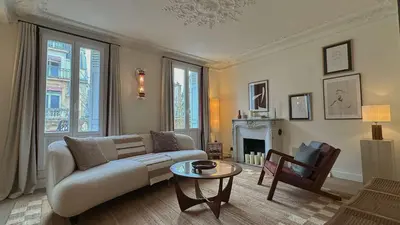 Coin salon dans l'établissement Champs Elysees Luxury Flat