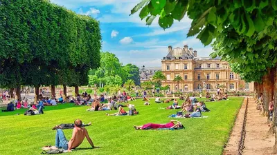Jardin de l'établissement Bel Appartement en Plein Coeur de paris Quartier EMILY IN PARIS !