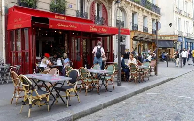 Clients de l'établissement Bel Appartement en Plein Coeur de paris Quartier EMILY IN PARIS !