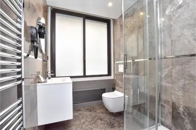 Salle de bains dans l'établissement Chic apartment - 1BR 4P - near the Palais Garnier