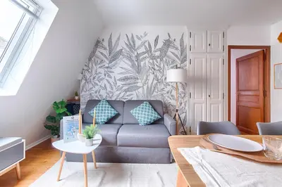 Coin salon dans l'établissement 24 Madrid - Appartement Saint-Lazare 6P