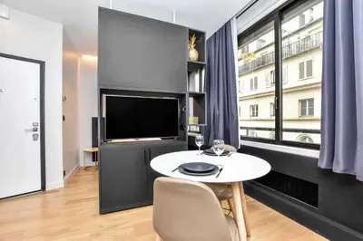 Télévision ou salle de divertissement dans l'établissement Magnificent studio - 2P - near Opéra Garnier