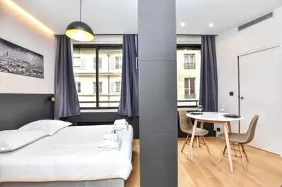 Un ou plusieurs lits dans un hébergement de l'établissement Magnificent studio - 2P - near Opéra Garnier